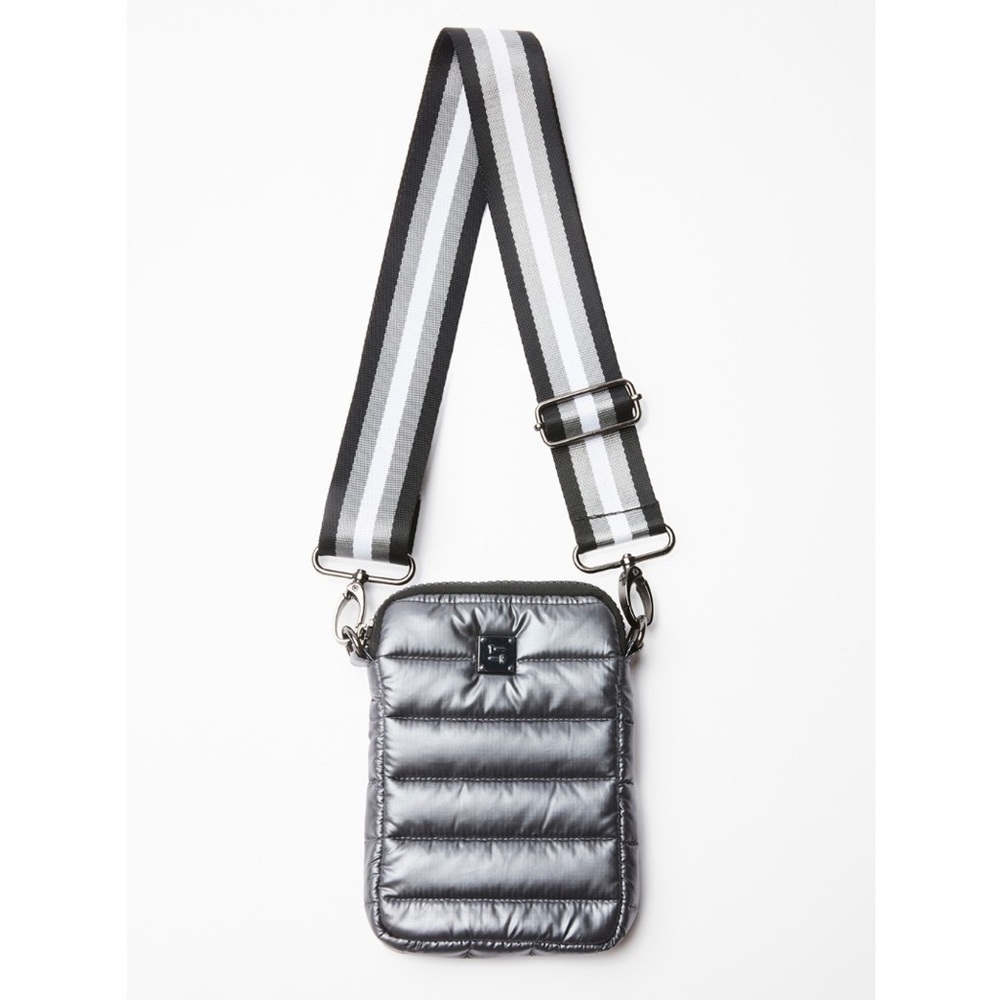 Think Royln On The Go Cell Bag